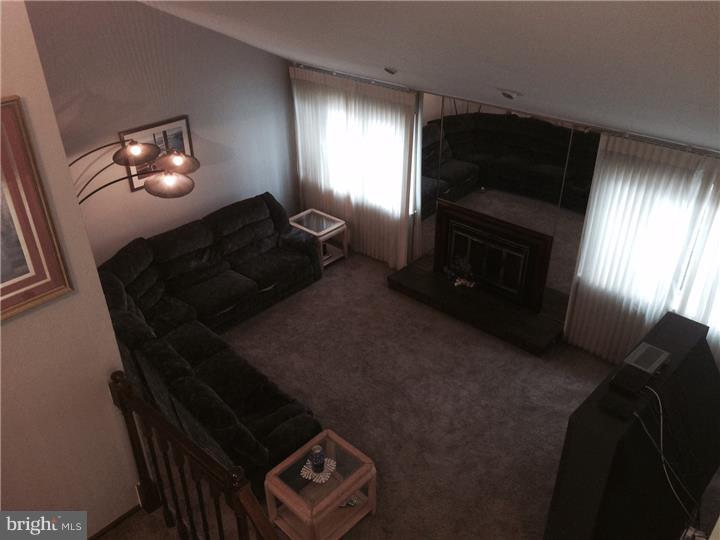 302 Basin Road Hammonton, NJ 08037 - Photo 3 of 23 Living Room