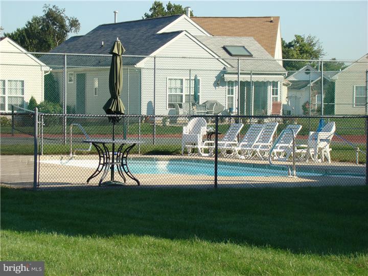 142 Alexander Road Edgewater Park, NJ 08010 - Photo 5 of 5
