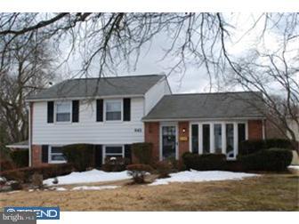 642 Vernon Road Springfield, PA 19064 - Photo 1 of 10 Exterior Front