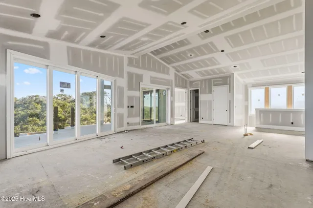 $1,895,000 | 140 Auger Shell Court, Surf City, NC 28445