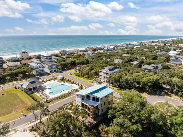 $1,895,000 | 140 Auger Shell Court, Surf City, NC 28445