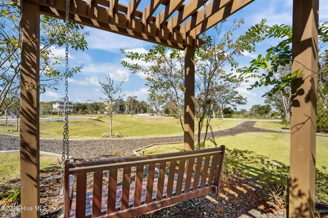 $1,895,000 | 140 Auger Shell Court, Surf City, NC 28445