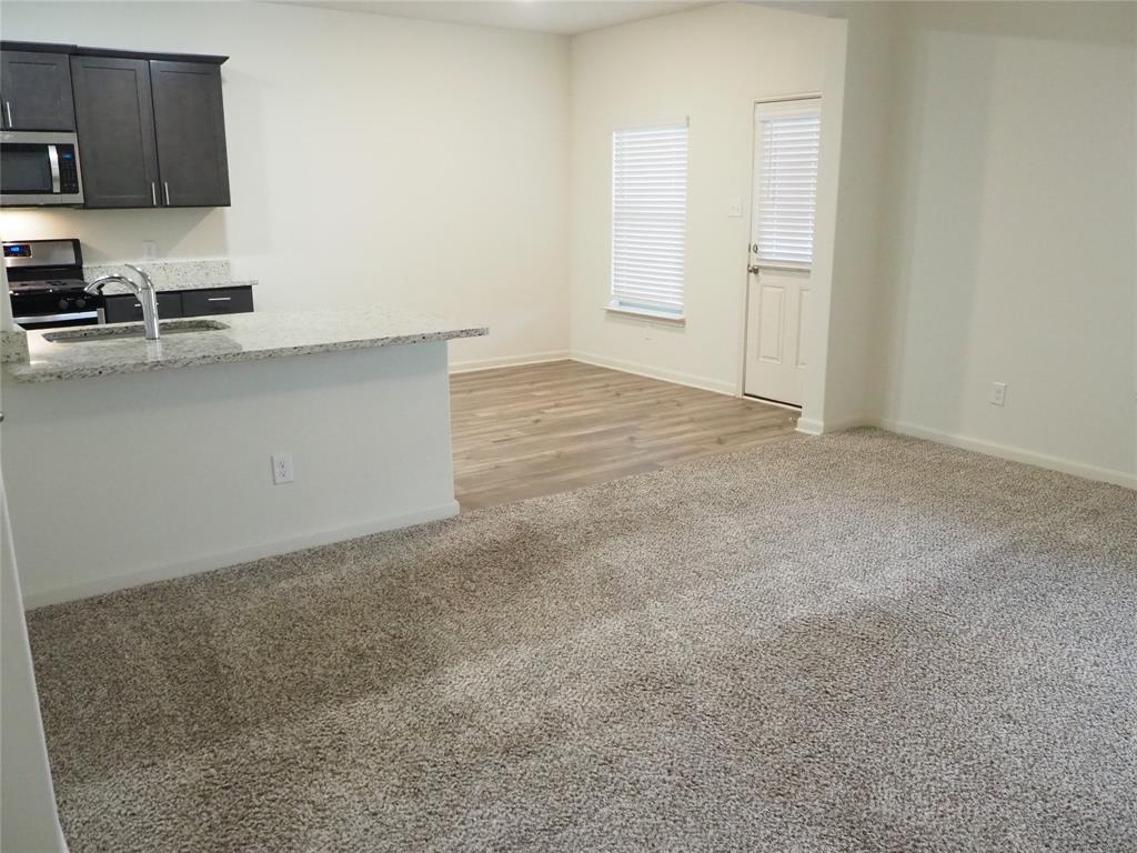 13832 Musselshell Drive Ponder, TX 76259 - Photo 10 of 34