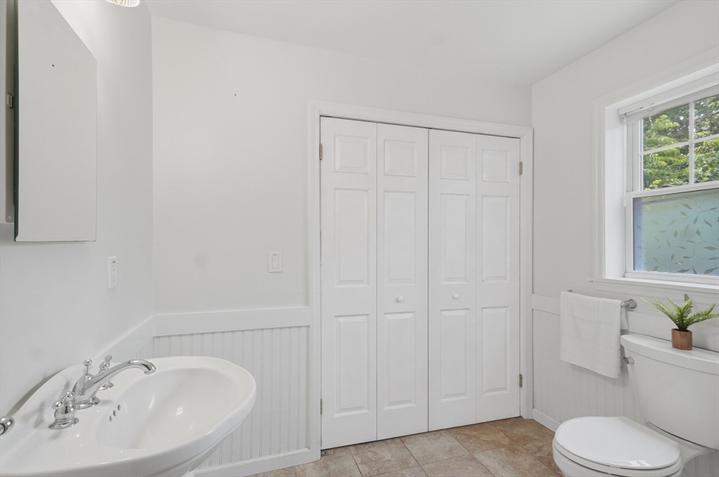 7 Riverside Street Danvers, MA 01923 - Photo 20 of 40