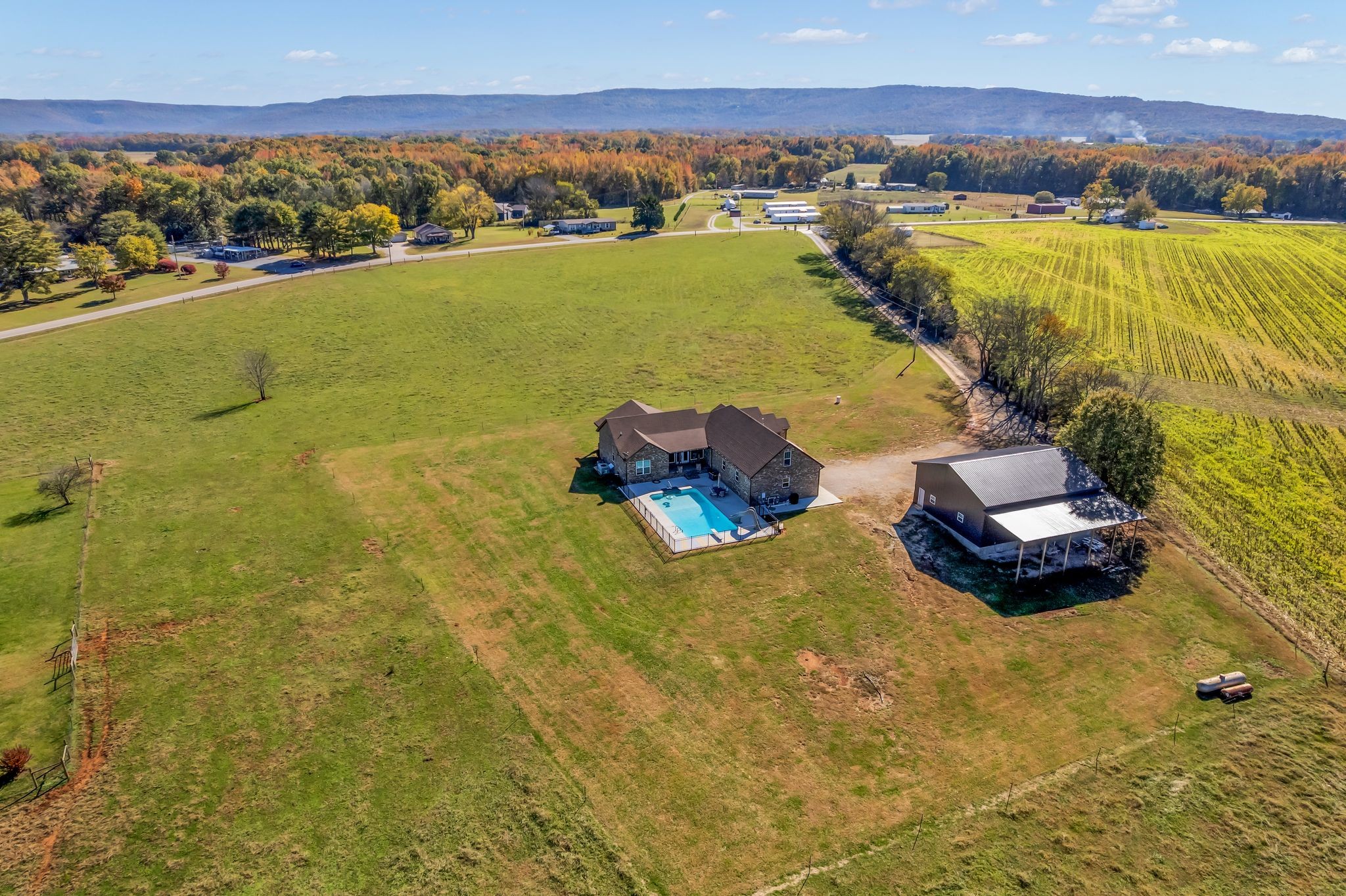 1645 Oak Grove Road Decherd, TN 37324 - Photo 40 of 46 a view of an ocean and city