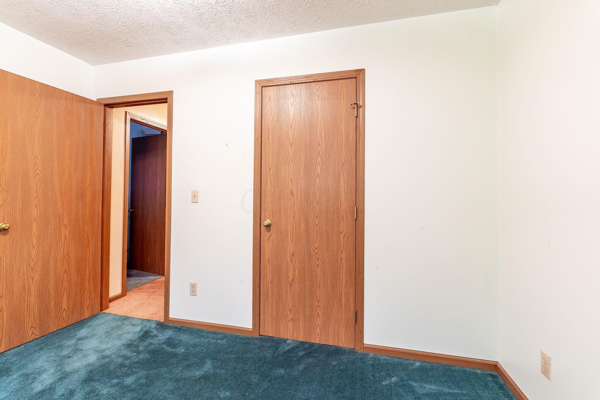 487 Meadow Lane Springfield, OH 45505 - Photo 39 of 58 487 Meadow Ln (Interior)-30