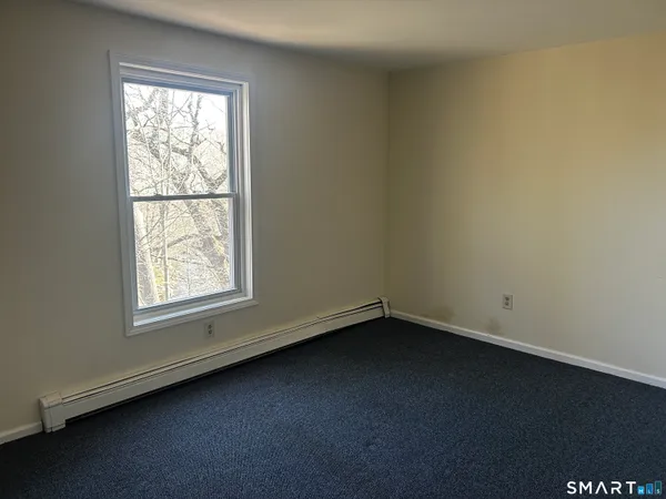 $2,600 | 9 Concord Street, Unit 3, Danbury, CT 06810
