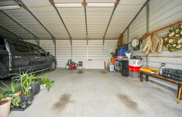 $695,000 | 37395 Farm To Market Road 1488, Hempstead, TX 77445