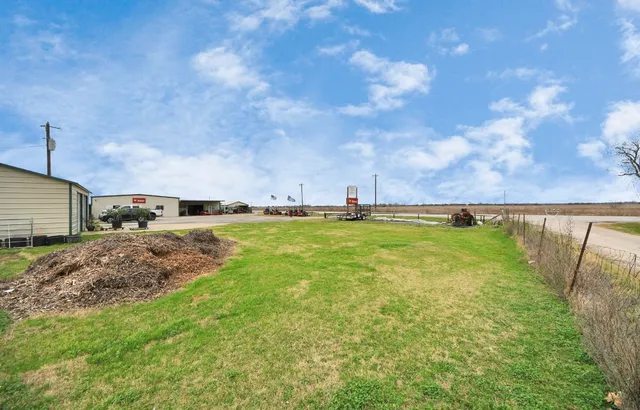 $695,000 | 37395 Farm To Market Road 1488, Hempstead, TX 77445