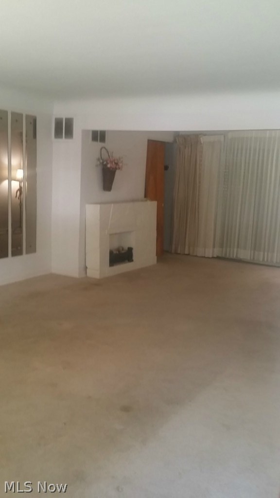 4332 Wyatt Road Cleveland, OH 44128 - Photo 3 of 19 Gallery Image 3