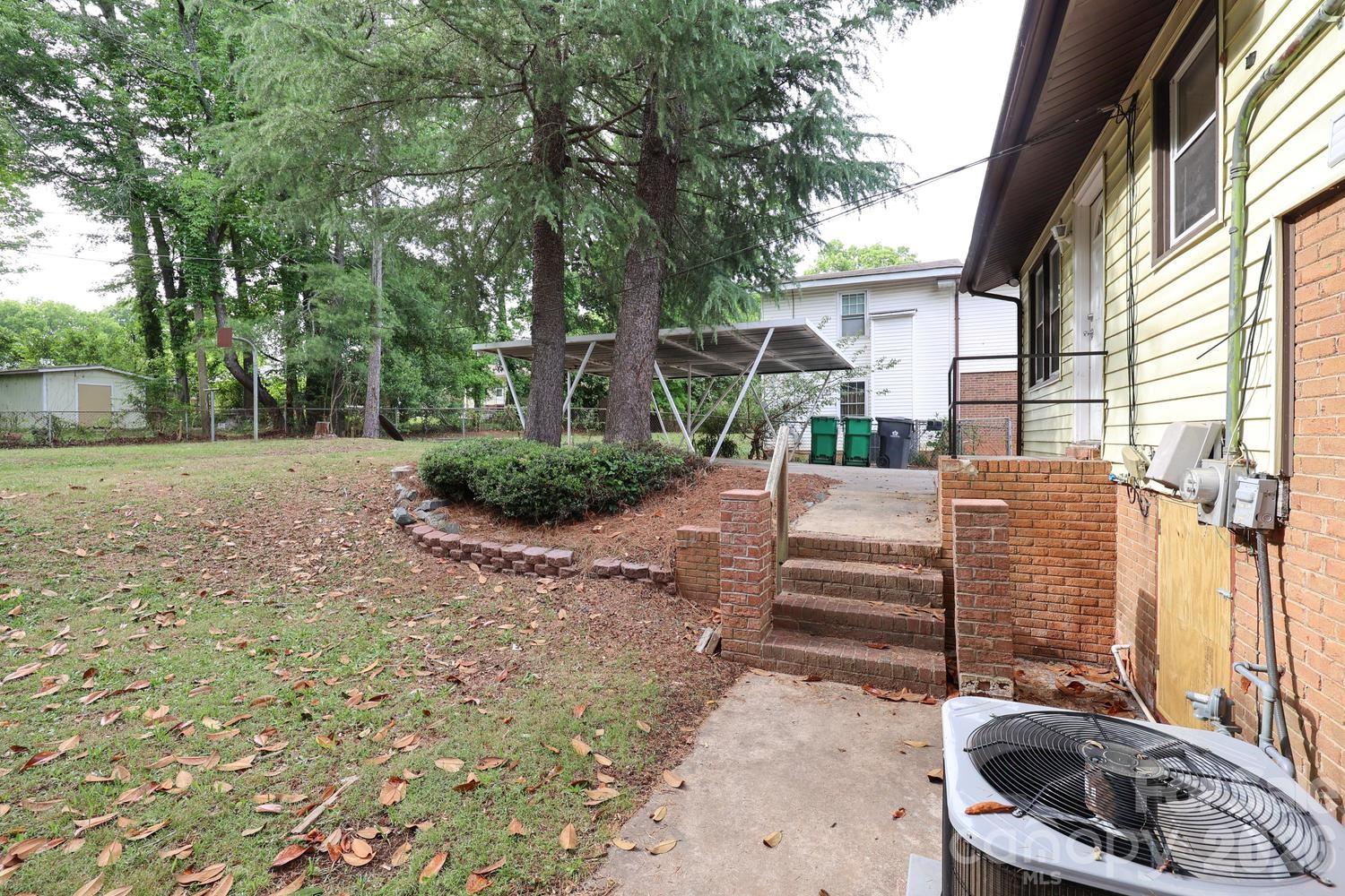 5001 Springview Road Charlotte, NC 28213 - Photo 26 of 30