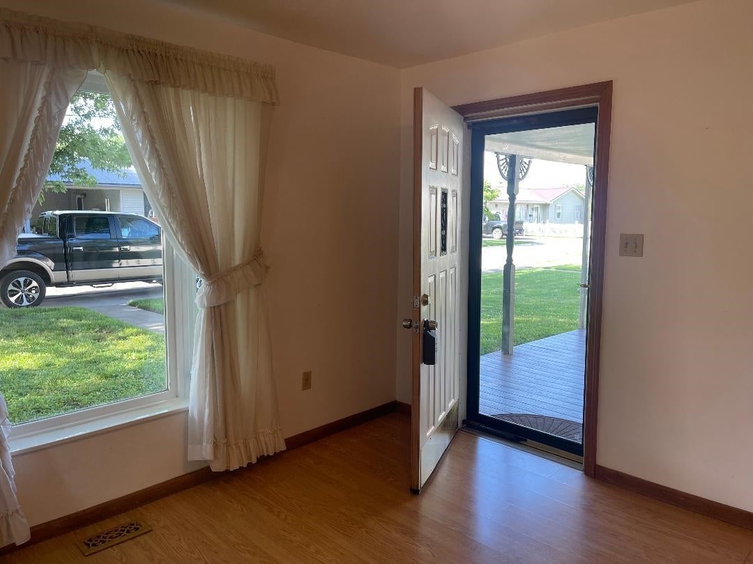 4641 Bradley Road Huntington, WV 25704 - Photo 8 of 16 Gallery Image 8
