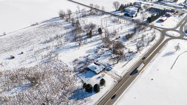 $875,000 | 4510 County Highway, Unit 4522, West Bend, WI 53095