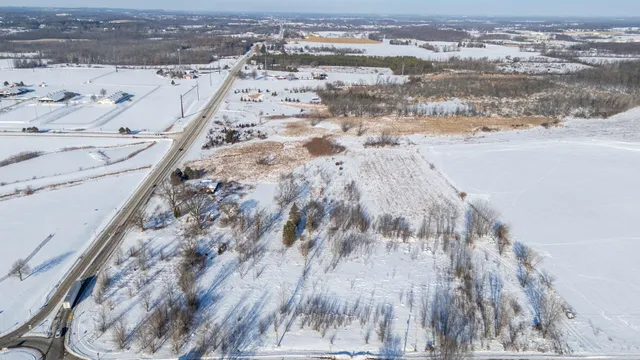 $875,000 | 4510 County Highway, Unit 4522, West Bend, WI 53095