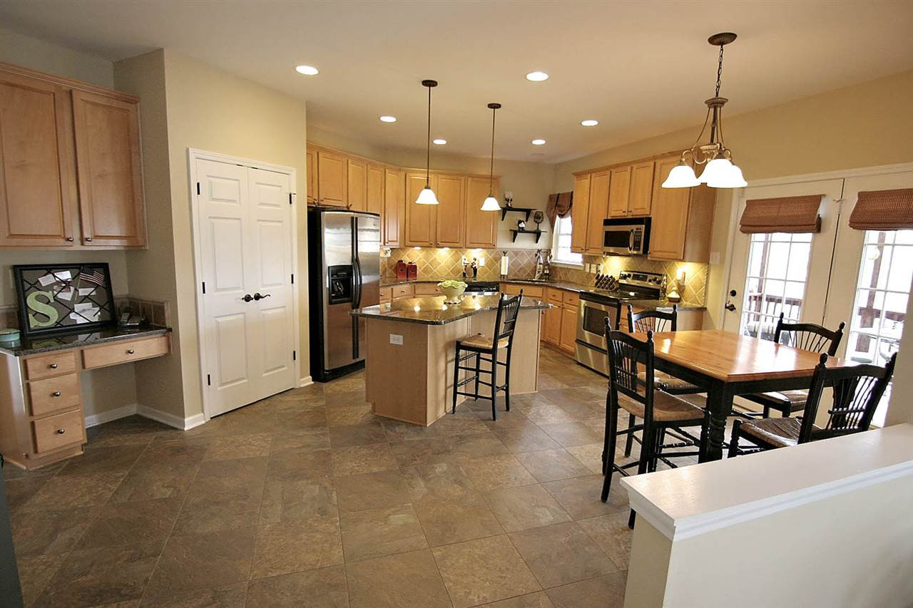 10503 Chandler Way Raleigh, NC 27614 - Photo 12 of 25 Kitchen