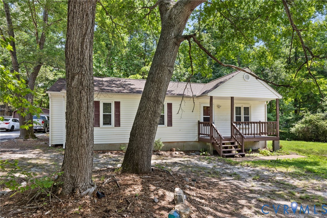 4413 Bridgewood Road Midlothian, VA 23112 - Photo 3 of 22