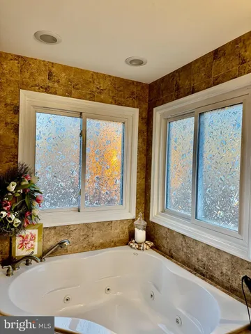 $995,900 | 7573 Fusilier Drive, Warrenton, VA 20186