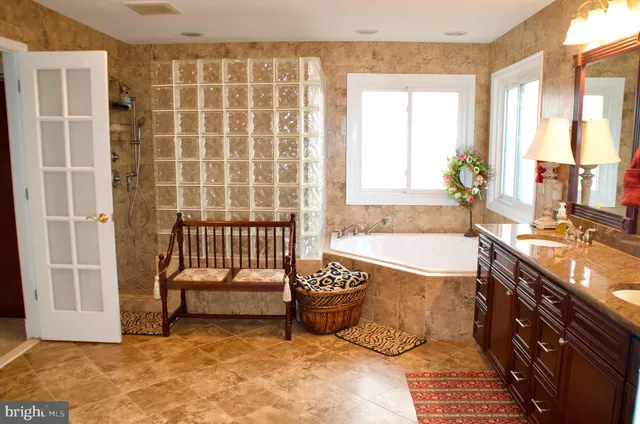 $995,900 | 7573 Fusilier Drive, Warrenton, VA 20186