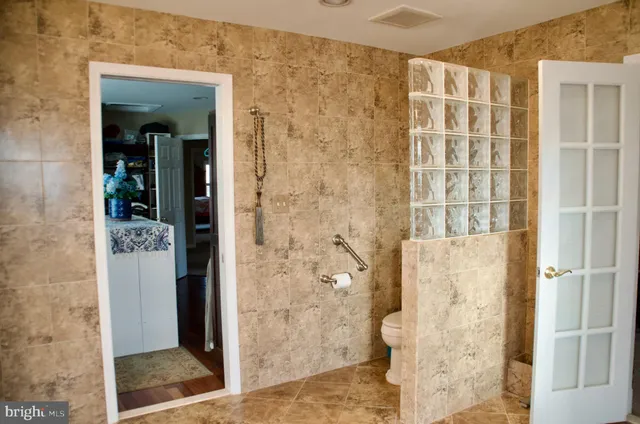 $995,900 | 7573 Fusilier Drive, Warrenton, VA 20186