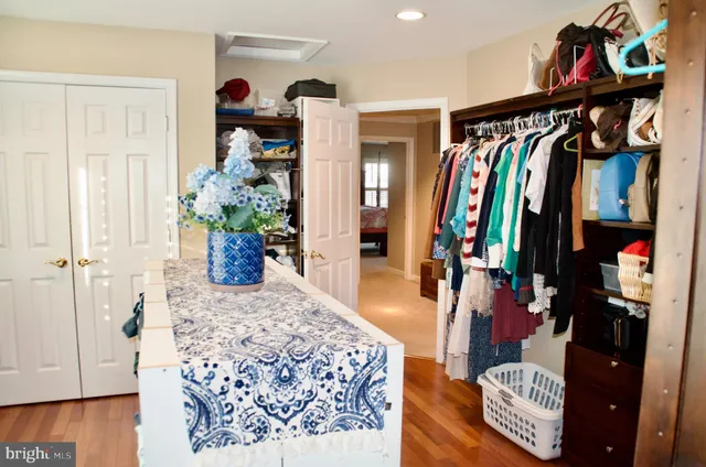 $995,900 | 7573 Fusilier Drive, Warrenton, VA 20186