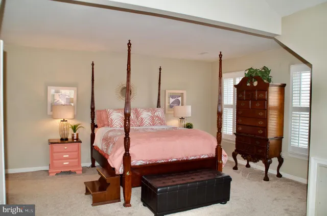 $995,900 | 7573 Fusilier Drive, Warrenton, VA 20186