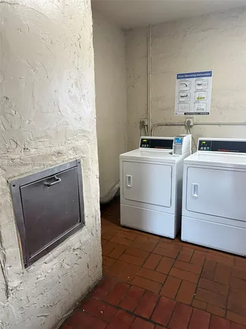 $2,100 | 6070 West 18th Avenue, Unit 202, Hialeah, FL 33012