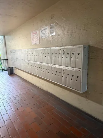 $2,100 | 6070 West 18th Avenue, Unit 202, Hialeah, FL 33012