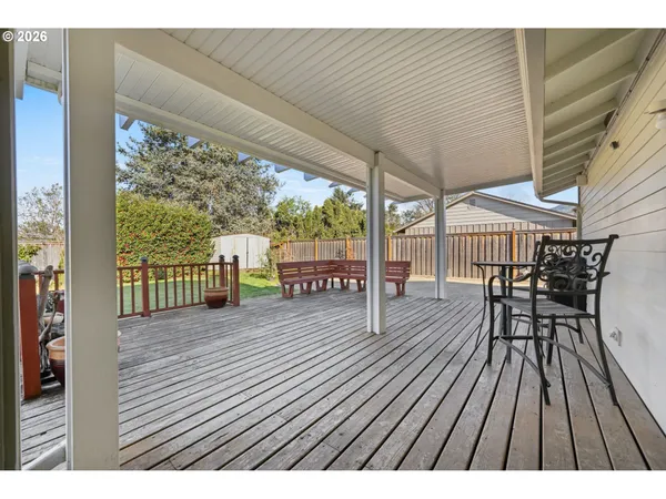 $658,000 | 2536 15th Street, Springfield, OR 97477