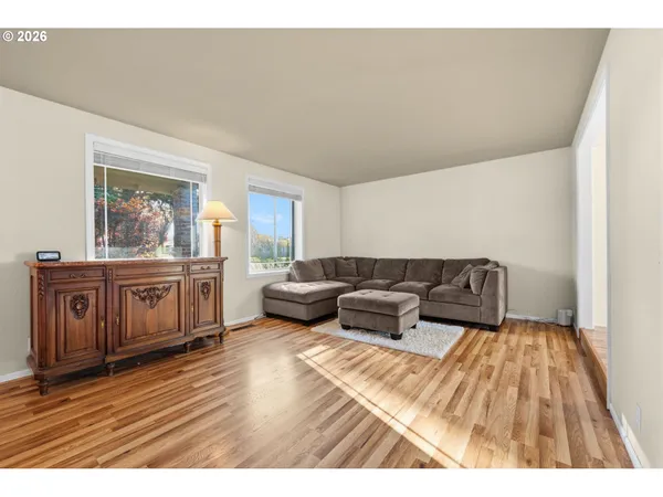 $658,000 | 2536 15th Street, Springfield, OR 97477