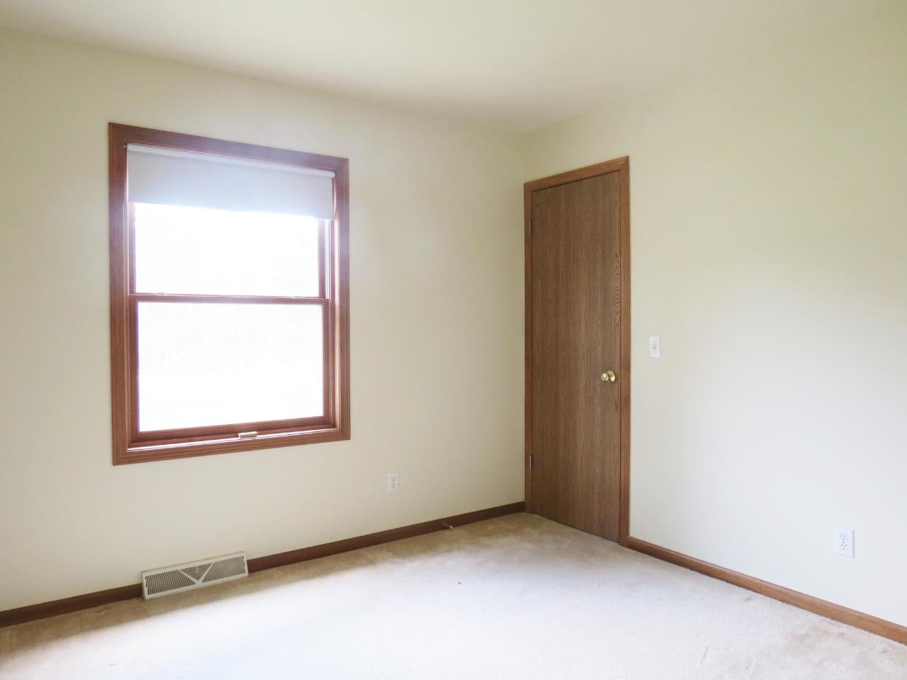 5070 Lassig Road Rhinelander, WI 54501 - Photo 8 of 20 Gallery Image 8