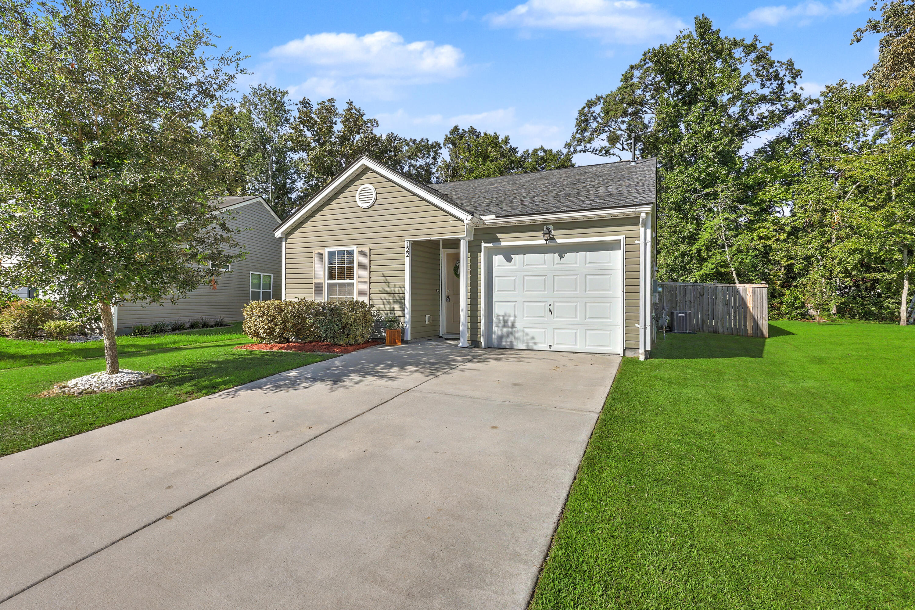 122 Brittondale Road Summerville, SC 29485 - Photo 28 of 29 Schedule Your Tour Today!