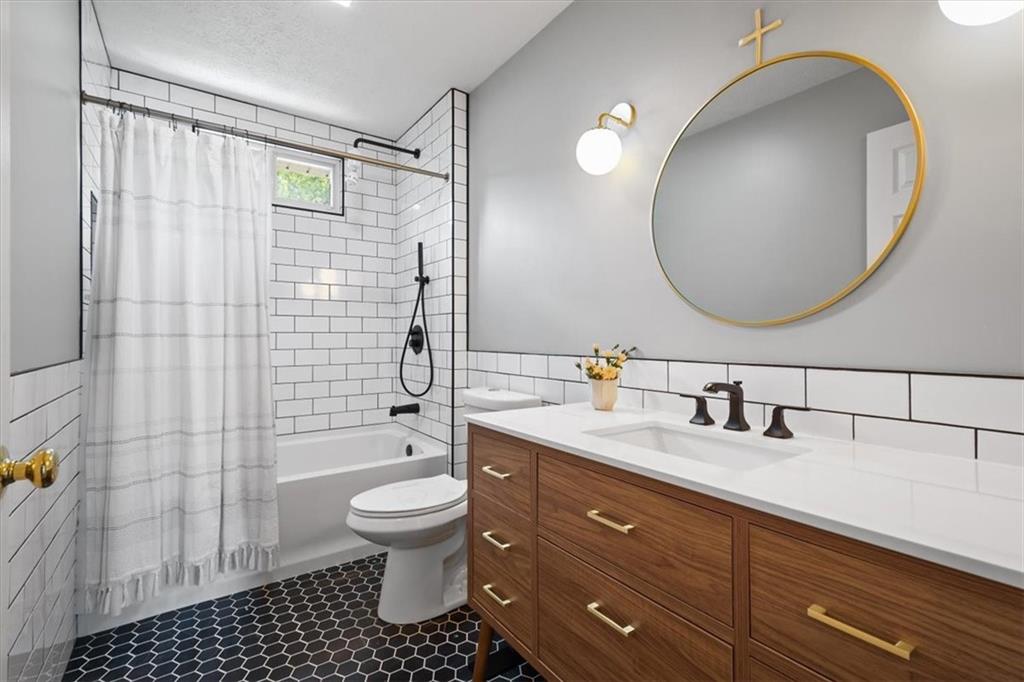 215 East Harbison Road Pittsburgh, PA 15205 - Photo 33 of 43 Gallery Image 33