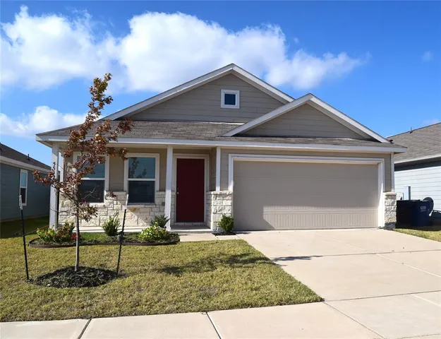 a house view with a outdoor space