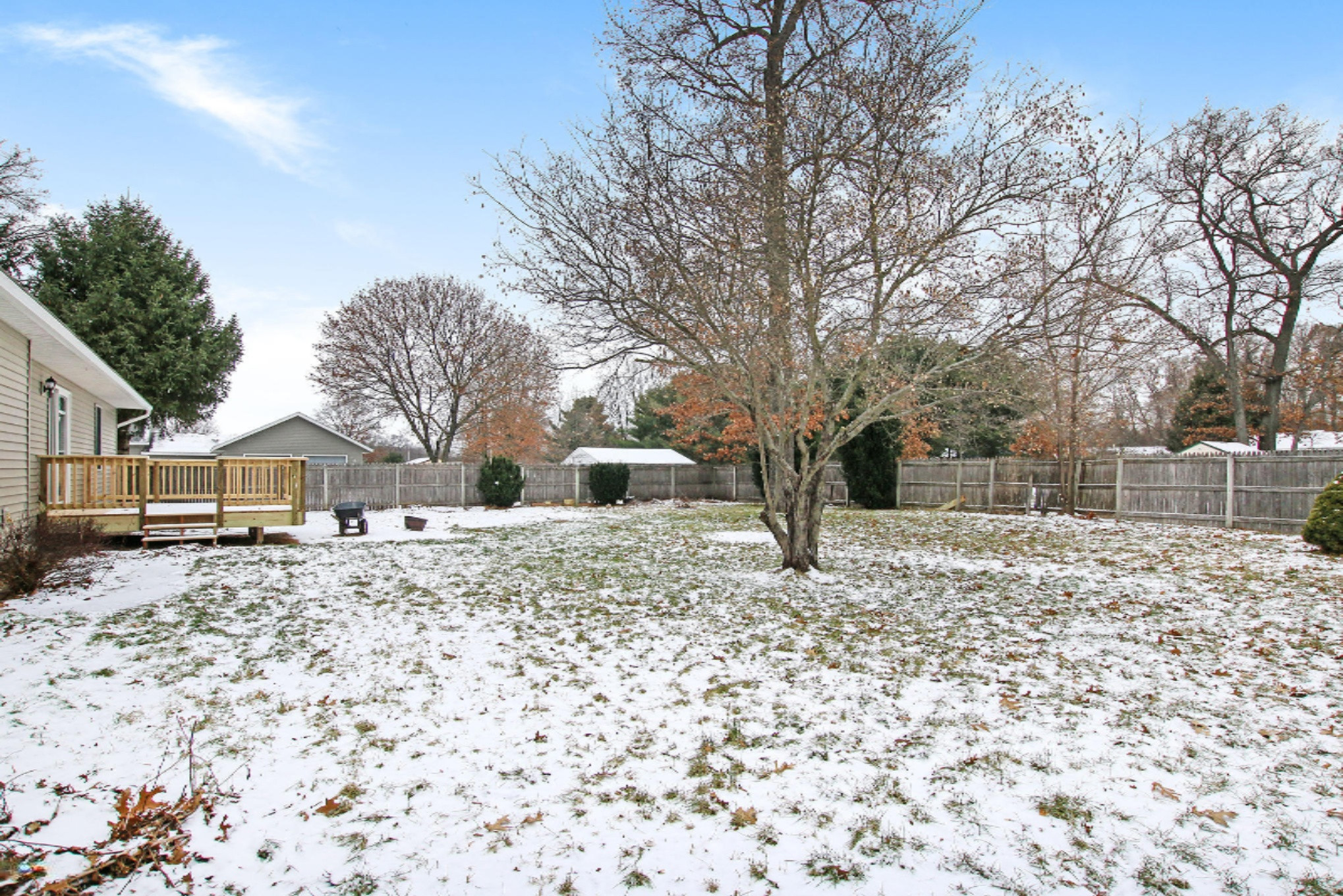 4512 Hall Road Muskegon, MI 49442 - Photo 28 of 36 Backyard