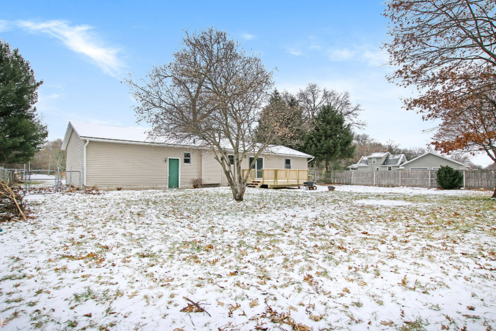 4512 Hall Road Muskegon, MI 49442 - Photo 32 of 36 Back view