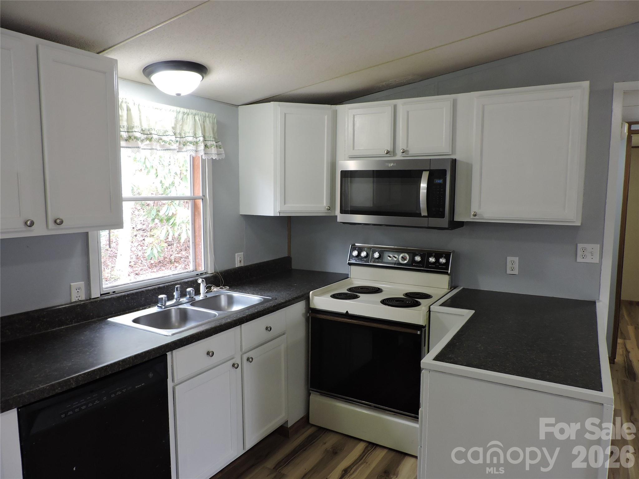 2271 Gouges Creek Road Spruce Pine, NC 28777 - Photo 16 of 37