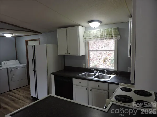 $189,900 | 2271 Gouges Creek Road, Spruce Pine, NC 28777