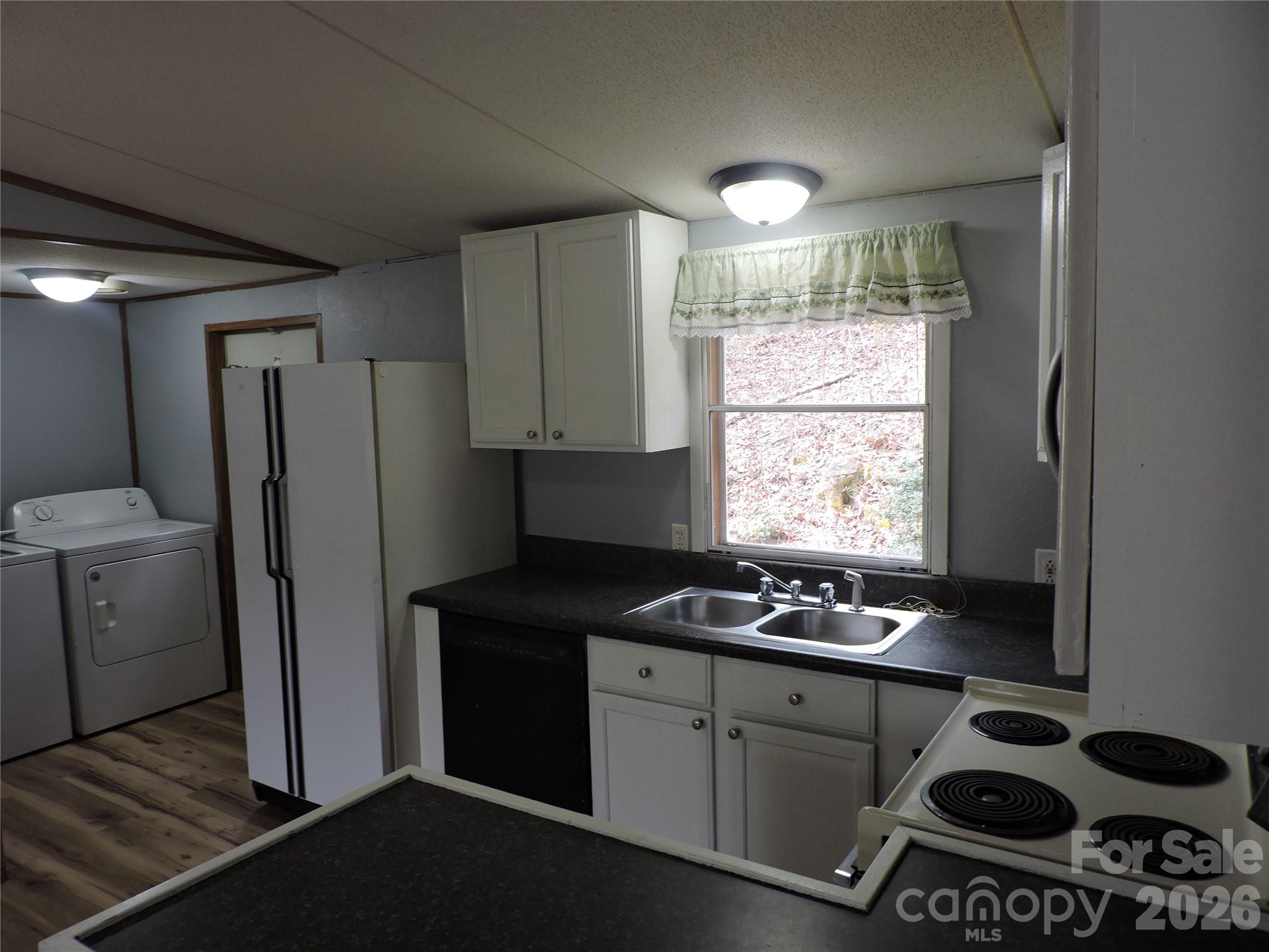 2271 Gouges Creek Road Spruce Pine, NC 28777 - Photo 17 of 37