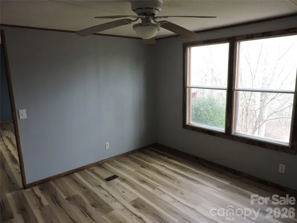 $189,900 | 2271 Gouges Creek Road, Spruce Pine, NC 28777