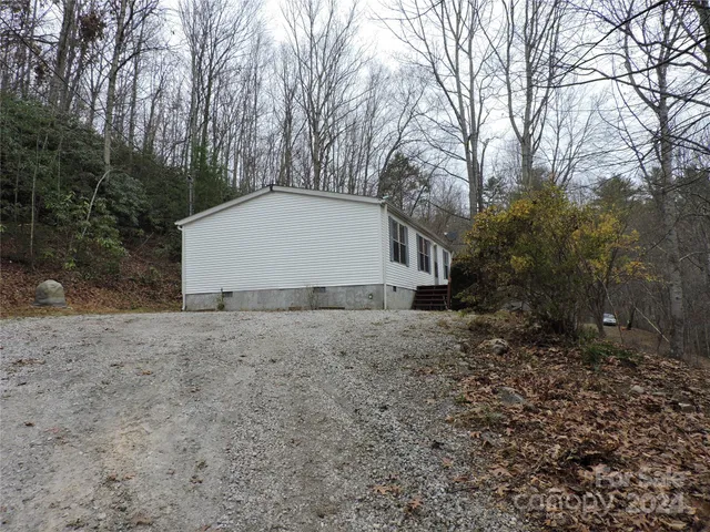 $186,900 | 2271 Gouges Creek Road, Spruce Pine, NC 28777