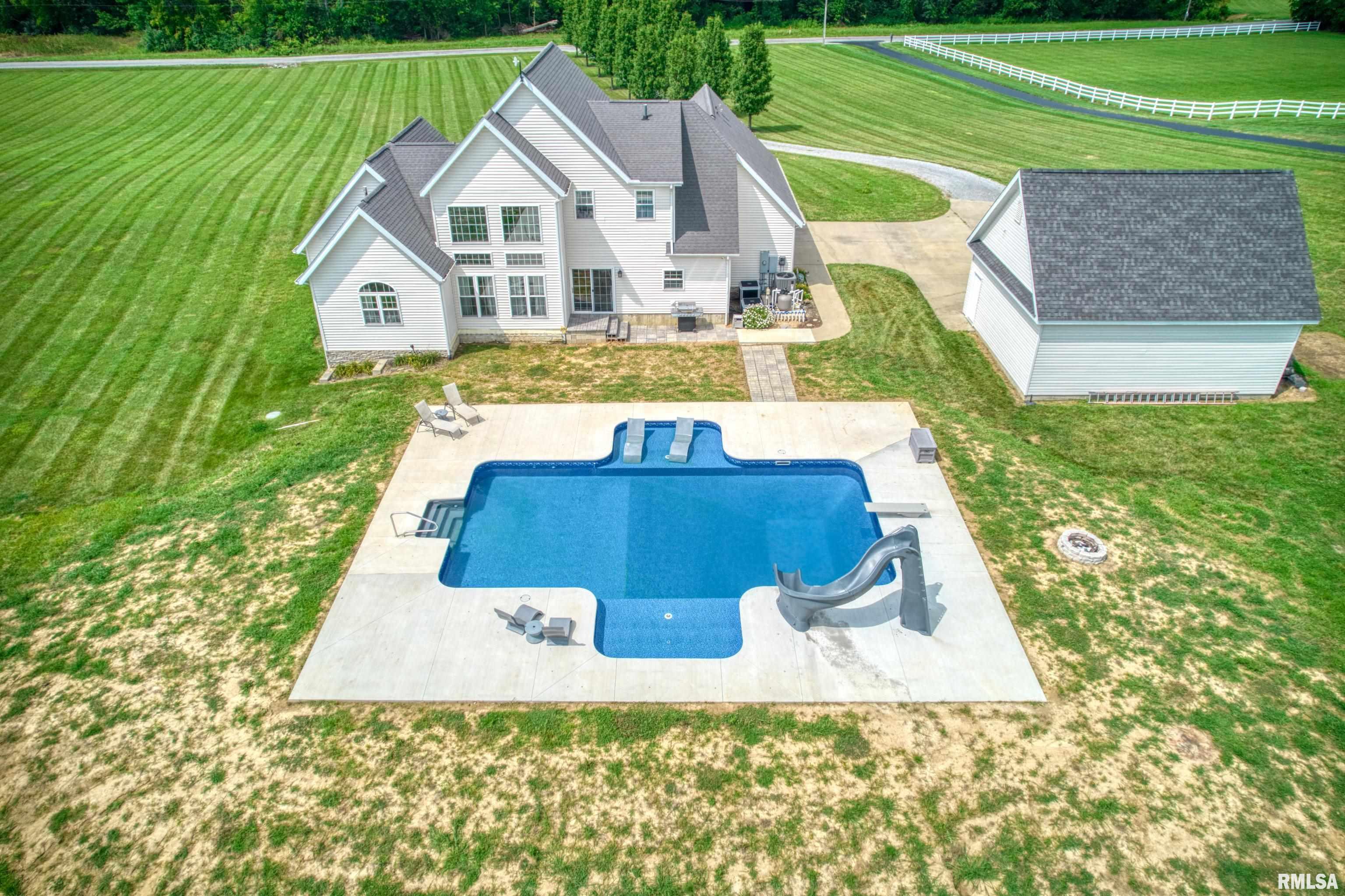 13097 Cochran Road Marion, IL 62959 - Photo 43 of 56 Gallery Image 43