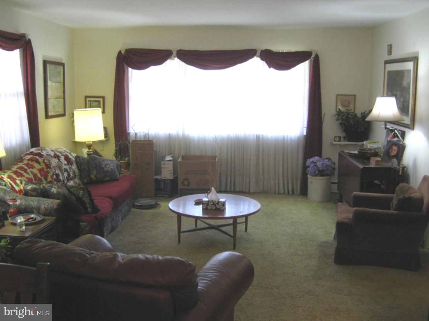 112 Bartholomew Road Berwyn, PA 19312 - Photo 4 of 8 Living Room