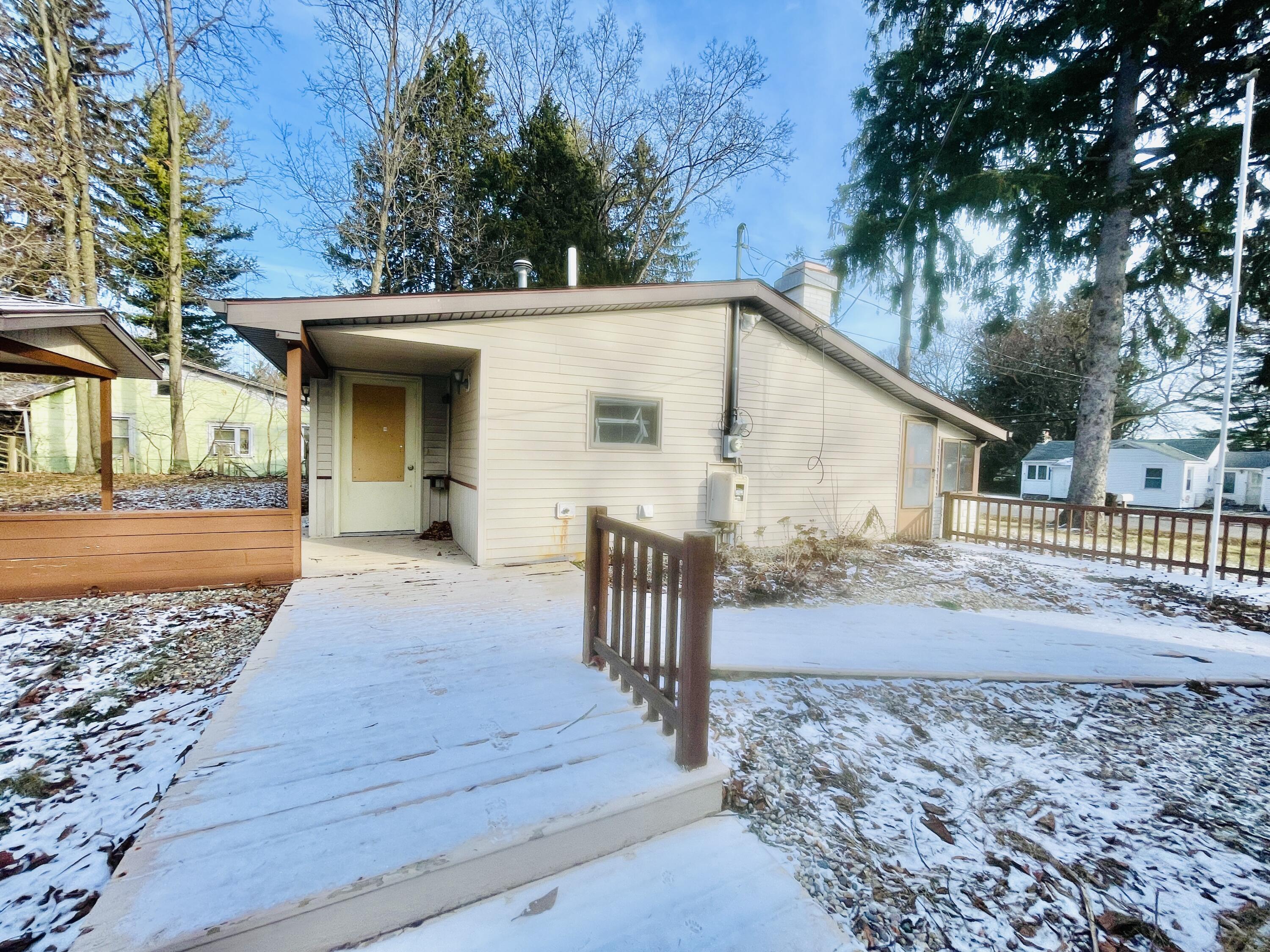 242 Kenneth Street Jackson, MI 49203 - Photo 15 of 19 IMG_3512 3