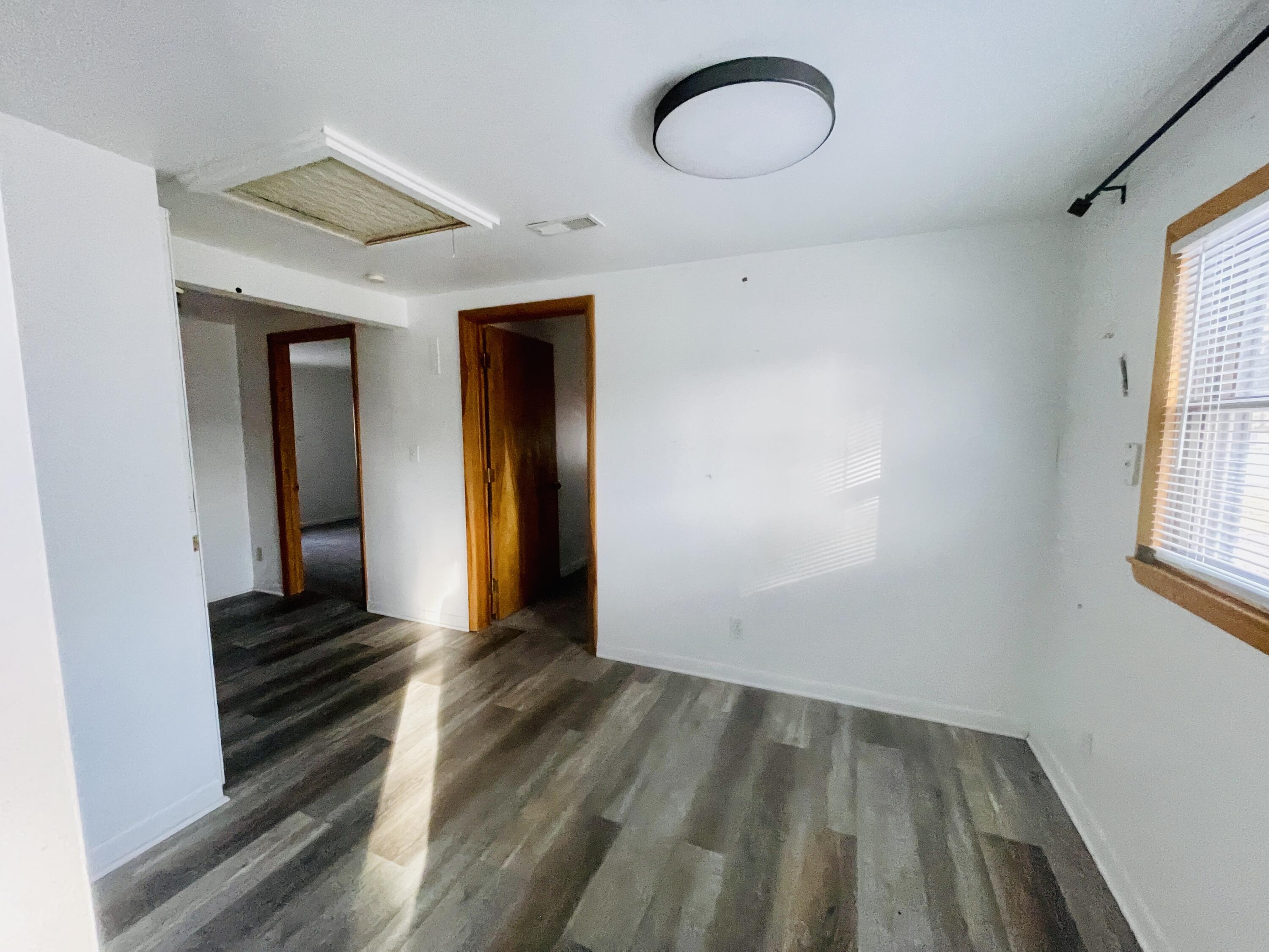 242 Kenneth Street Jackson, MI 49203 - Photo 10 of 19 IMG_3414 2