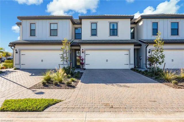 $515,000 | 4353 Sonoma Oaks Circle, Naples, FL 34119