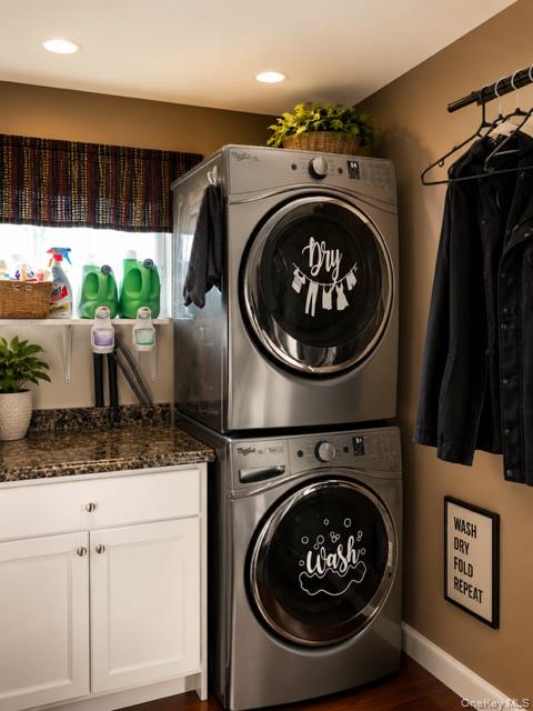 700 Sharon Road Copiague, NY 11726 - Photo 11 of 27 a utility room with sink dryer and washer