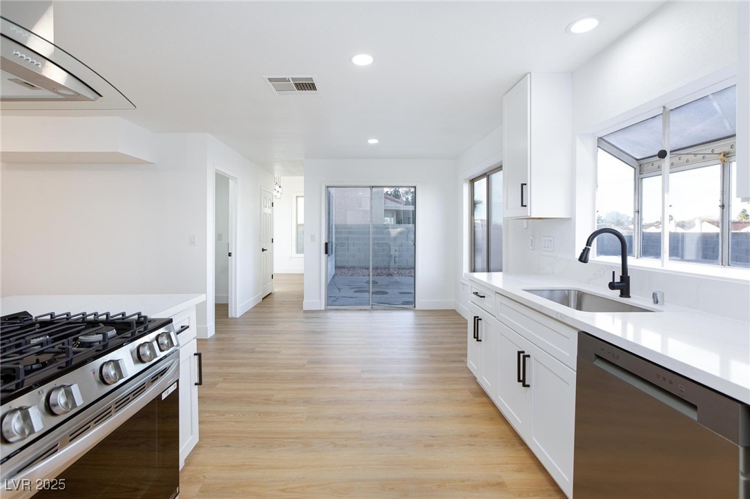 2152 Running River Road Henderson, NV 89074 - Photo 16 of 35