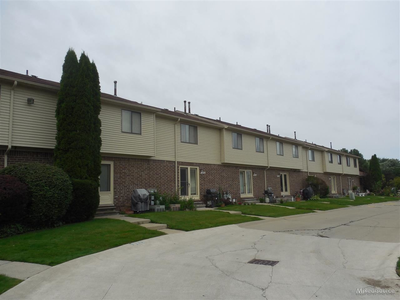 48594 Sugarbush Road, Unit 67 New Baltimore, MI 48047 - Photo 1 of 8