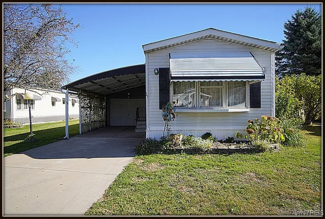 $59,000 | 37 Burgundy Circle, West Seneca, NY 14224