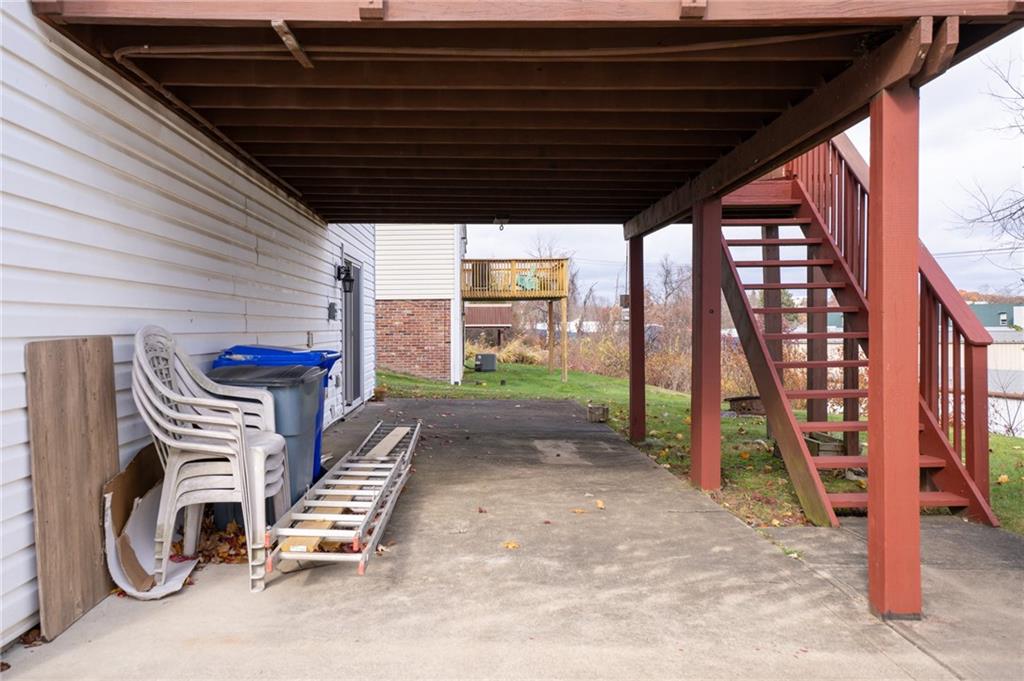 7324 Green Meadow Drive Imperial, PA 15126 - Photo 39 of 43 a view of porch with seating space
